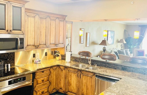 Ono Island Condo | Charming 2-bedroom condo with a Waterfront View