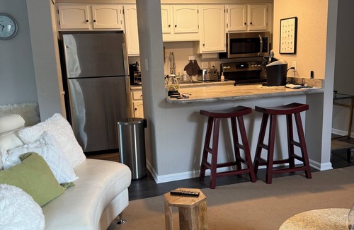 Elkhart Condo | Charming 2-bedroom condo in Elkhart-Great for ND home games-Peaceful Location.