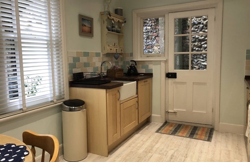 Broadstairs Cottage | Charming 2 bedroom old fisherman’s cottage 5 minutes walk from the beach