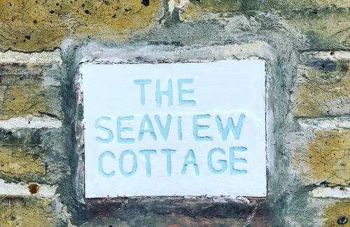 Broadstairs Cottage | Charming 2 bedroom old fisherman’s cottage 5 minutes walk from the beach