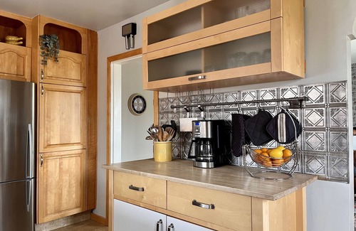 South Lethbridge House | Charming 2-Bedroom Home Near Hospital