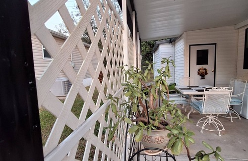 The Villages House | Charming 2-bedroom house in The Villages near Spanish Springs.