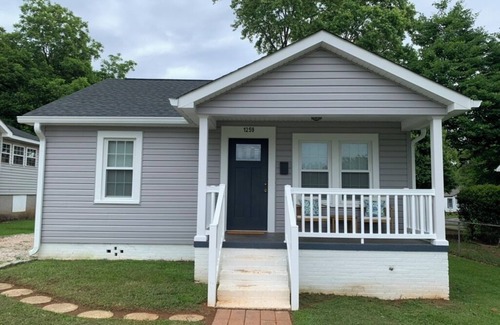 Rock Hill House | Charming 2-bedroom house with WiFi, AC in Rock Hill