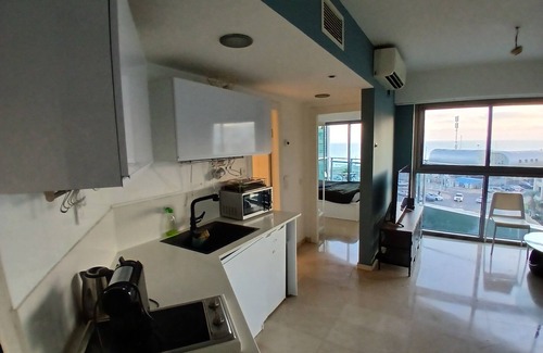 Herzliya Pituach Hotel | Charming 2-bedroom hotel in fabulous Herzliya with WiFi, AC, fitness room