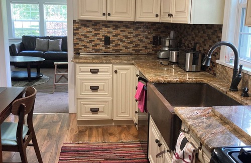 Boardman House | Charming 2-bedroom house, 1st floor, with AC, WiFi in Canfield with EV plug in.