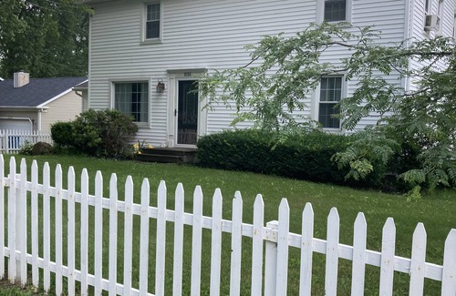 Boardman House | Charming 2-bedroom house, 1st floor, with AC, WiFi in Canfield with EV plug in.