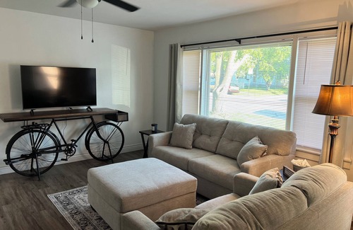 Carthage House | Charming 2-bedroom house with WiFi and AC in Carthage