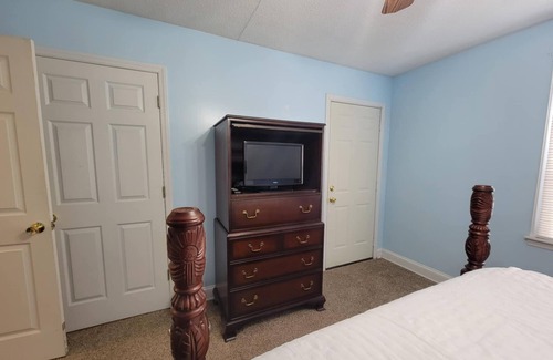 Martinsville House | Charming 2-bedroom House in charming Ridgeway/Martinsville