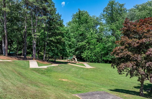 Hickory House | Charming 2-bedroom house in downtown Hickory conveniently located!