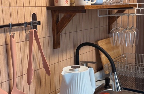 Suwon House | Charming 2-bedroom house in pleasant Suwon with AC, WiFi