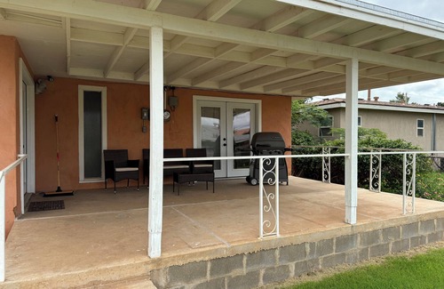 Clovis House | Charming 2-bedroom house in serene Clovis with WiFi, AC, newly renovated.