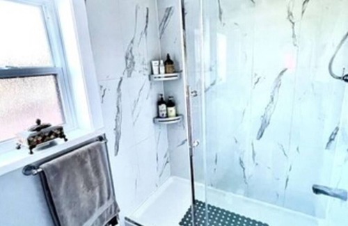 Vancouver South House | Charming 2-Bedroom Laneway House in a Prime Westside Location