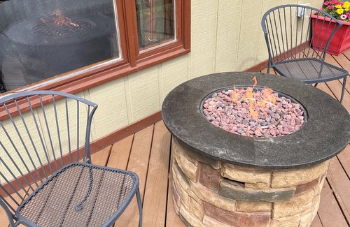 Wasilla Cabin | Charming 2-bedroom + loft cabin in Wasilla with Sauna