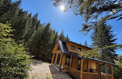 Montenegro Cabin | Charming 2-bedroom cabin in amazing Babino Polje with WiFi