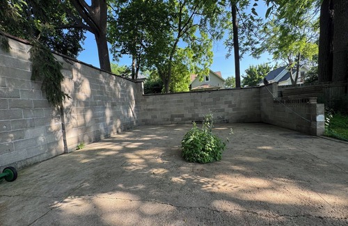 Jackson House | Charming 2-bedroom Private Upstairs Loft in house in enchanting Jackson