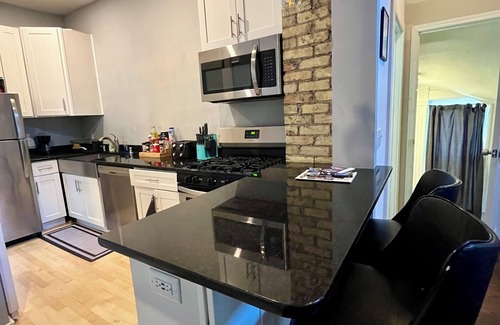 Milwaukee House | Charming 2-bedroom townhome in wonderful Milwaukee