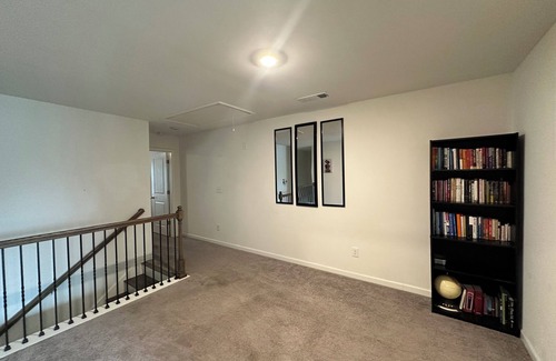 Conyers House | Charming 2-bedroom townhome with office and WiFi in quiet Conyers neighborhood