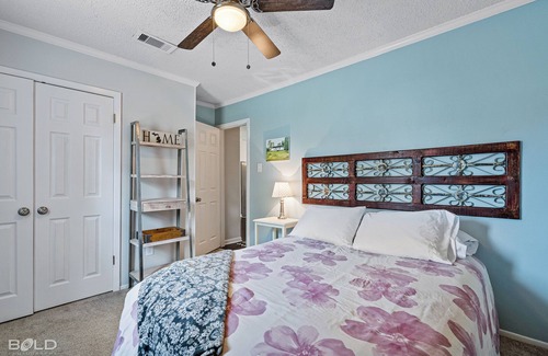 Bossier City House | Charming 2-bedroom house in Bossier City & Barksdale Air Force Base