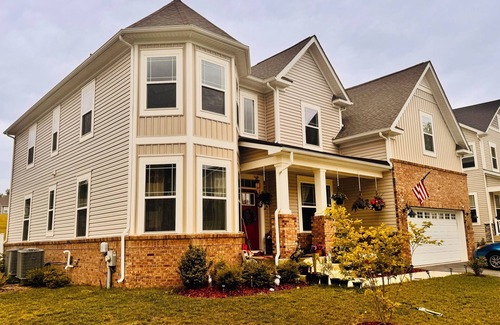 Bryans Road House | Charming 2-bedroom Basement Apt with WiFi, AC in delightful Bryans Road Maryland