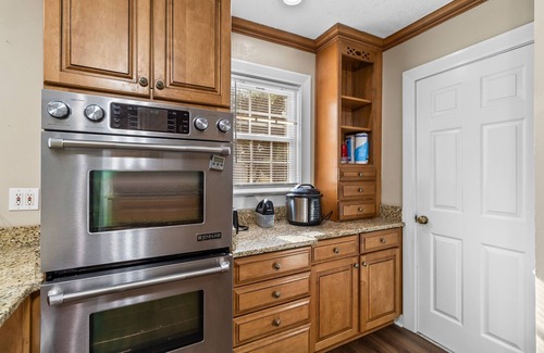 Terry Sanford Other | Charming 2-bedroom farmhouse with WiFi and AC in Fayetteville