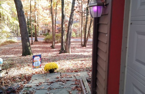 Narvon Bed & Breakfast | Charming 2-bedroom B&B in Honey Brook with WiFi, fitness room