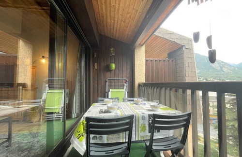 Briancon Apartment | Charming 2-Room Apartment with Balcony, Close to Centre & Prorel Gondola