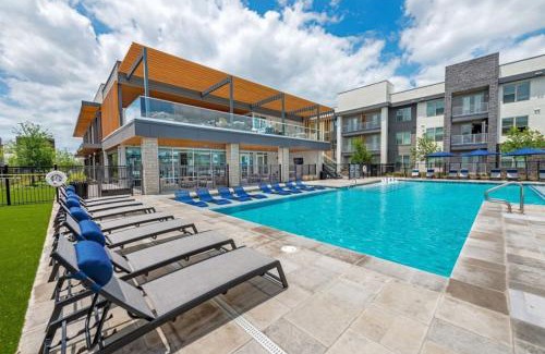 Fort Worth Apartment | Charming 2BD 2BA with Beautiful Pool in Fort Worth