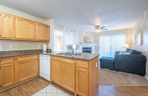 West Des Moines Apartment | Charming 2BD Home Away From Home