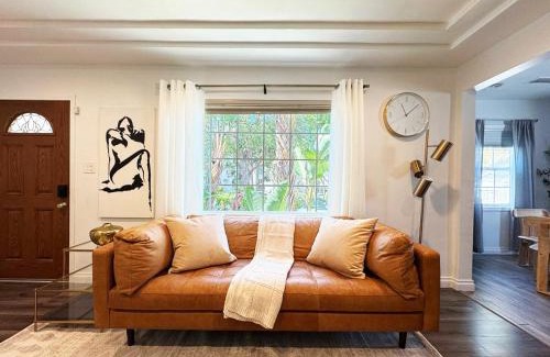 Ladera Heights House | Charming 2BR Spot Near LAX, SoFi and Forum - MK1-LAD