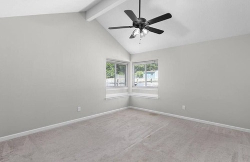 Lawrenceville House | Charming 3/2.5 house with huge sunroom, backyard, privacy near hwy