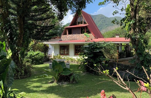 El Valle de Anton House | Charming 3-bedroom Private Mountain Escape in El Valle