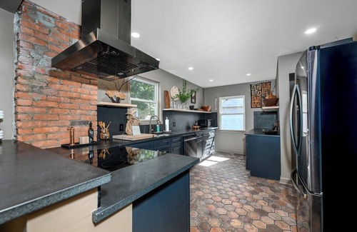 Cleveland Heights House | Charming 3-bedroom house in welcoming Cleveland Heights with AC, WiFi