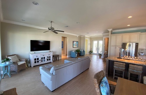 Coury House | Charming 3-bedroom house with pool and boat dock in Key Colony Beach