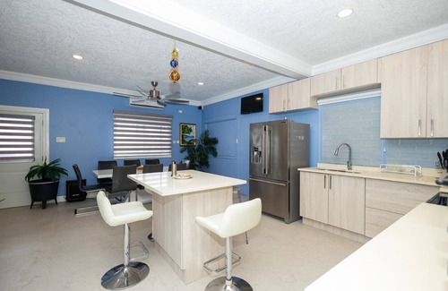 Ocho Rios House | Charming 3-bedroom house with fitness room and AC in Saint Ann's Bay