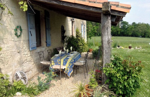 Saint-Quentin-de-Chalais House | Charming 3-bedroom house, wi-fi and pool. Disconnect in beautiful countryside.
