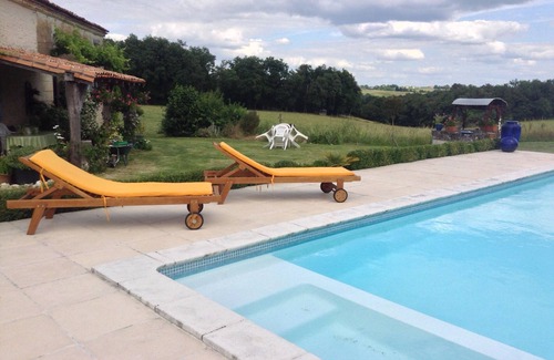 Saint-Quentin-de-Chalais House | Charming 3-bedroom house, wi-fi and pool. Disconnect in beautiful countryside.
