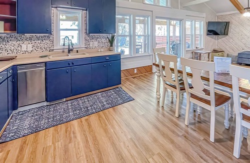 Lake Waccamaw House | Charming 3-bedroom house on enchanting Lake Waccamaw with AC