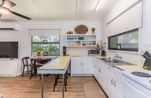 Kingscliff House | Charming 3-bedroom, 1 bathroom holiday house near the beach!