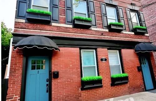 Montclair Apartment | Charming 3-bedroom 1.5 bth apartment steps from train to NYC in lovely Montclair