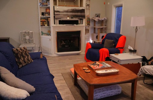 Cadiz House | Charming 3-bedroom 2.5 Bath Home in Cadiz and Land Between The Lakes