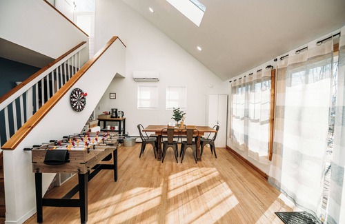 Tobyhanna Cabin | Charming 3-bedroom cabin with AC in a community filled with amenities