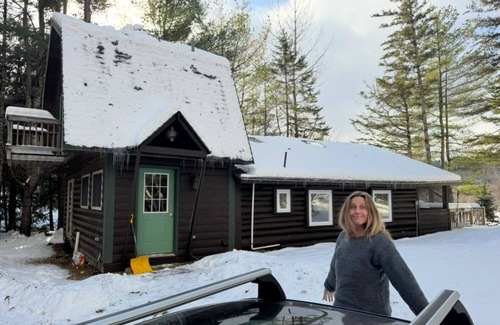 Sunday River Area Cabin | Charming 3-bedroom cabin in lovely Newry with WiFi