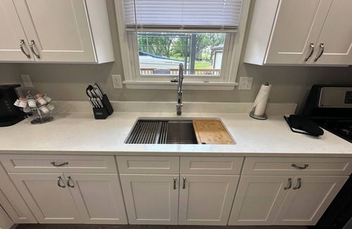 Morris House | Charming 3-bedroom Corner house in Morris/Minooka