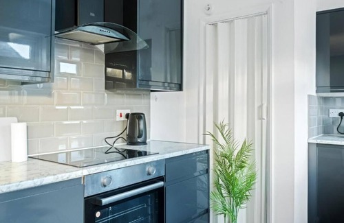 Newark upon Trent House | Charming 3-bedroom house in marvelous Nottingham with WiFi