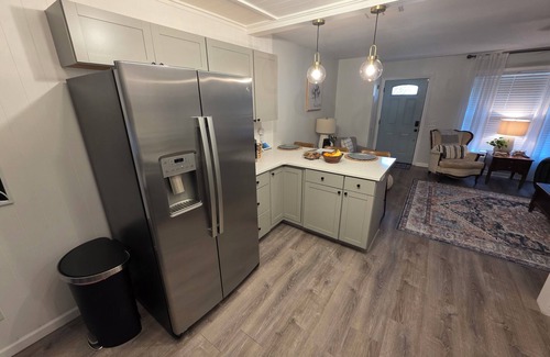 Bainbridge House | Charming 3-bedroom house in beautiful Bainbridge with AC, Wi-Fi