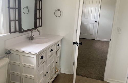 Goodspring House | Charming 3-bedroom house with country setting in Goodspring with WiFi, AC