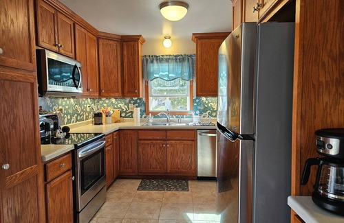 Two Rivers House | Charming 3 bedroom house in Two Rivers- Steps from Lake Michigan. Move in ready
