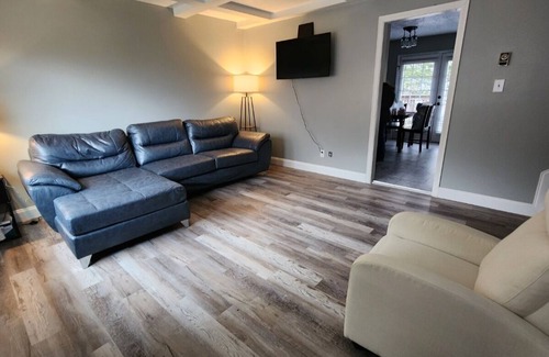 Knoxville House | Charming 3-bedroom house with AC and WiFi in amazing Fointain City