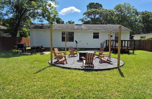 Southeast Pensacola House | Charming 3-bedroom house with WiFi, AC in fantastic Pensacola