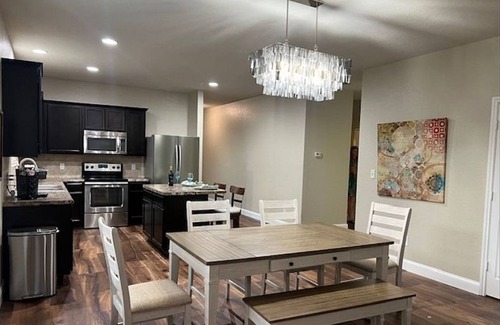 Boerne House | Charming 3-bedroom home with NEW furniture between Historic Boerne & San Antonio